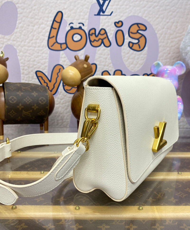 Louis Vuitton Soft Twist M24639 M25359